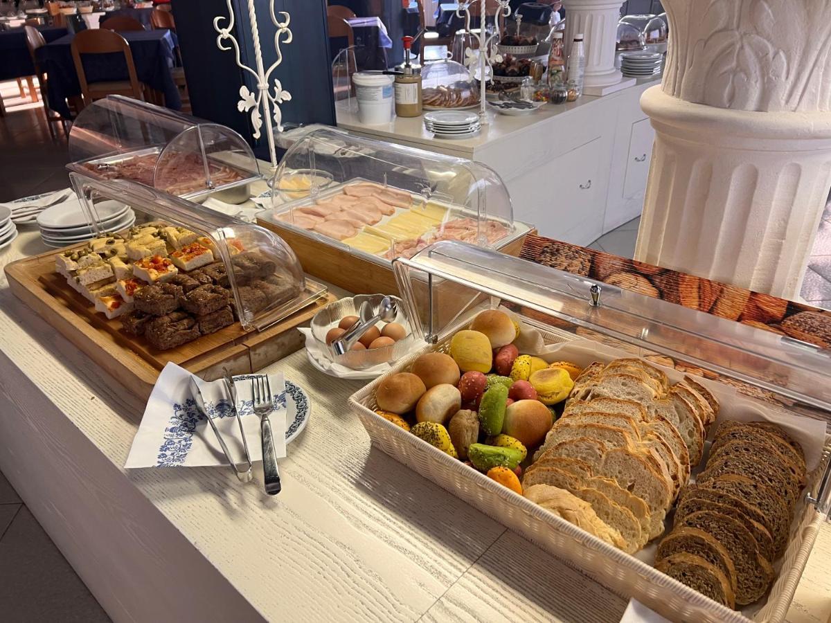 G&D Hotel Deanna Pool&Brunch Milano Marittima Eksteriør billede