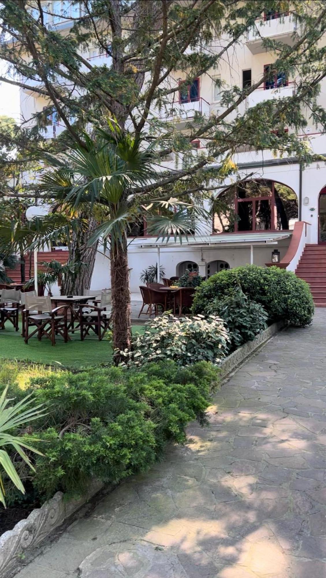G&D Hotel Deanna Pool&Brunch Milano Marittima Eksteriør billede