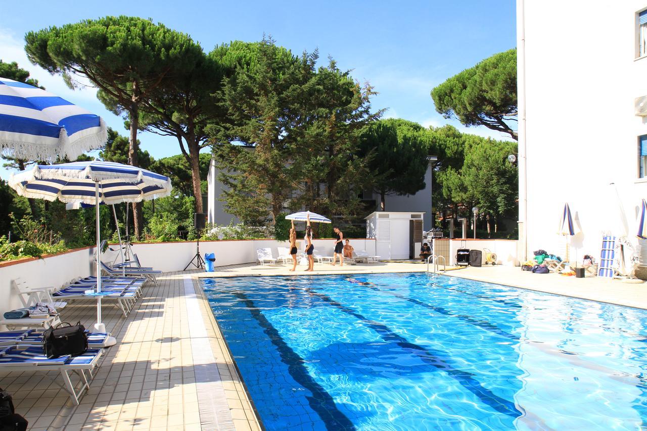 G&D Hotel Deanna Pool&Brunch Milano Marittima Eksteriør billede
