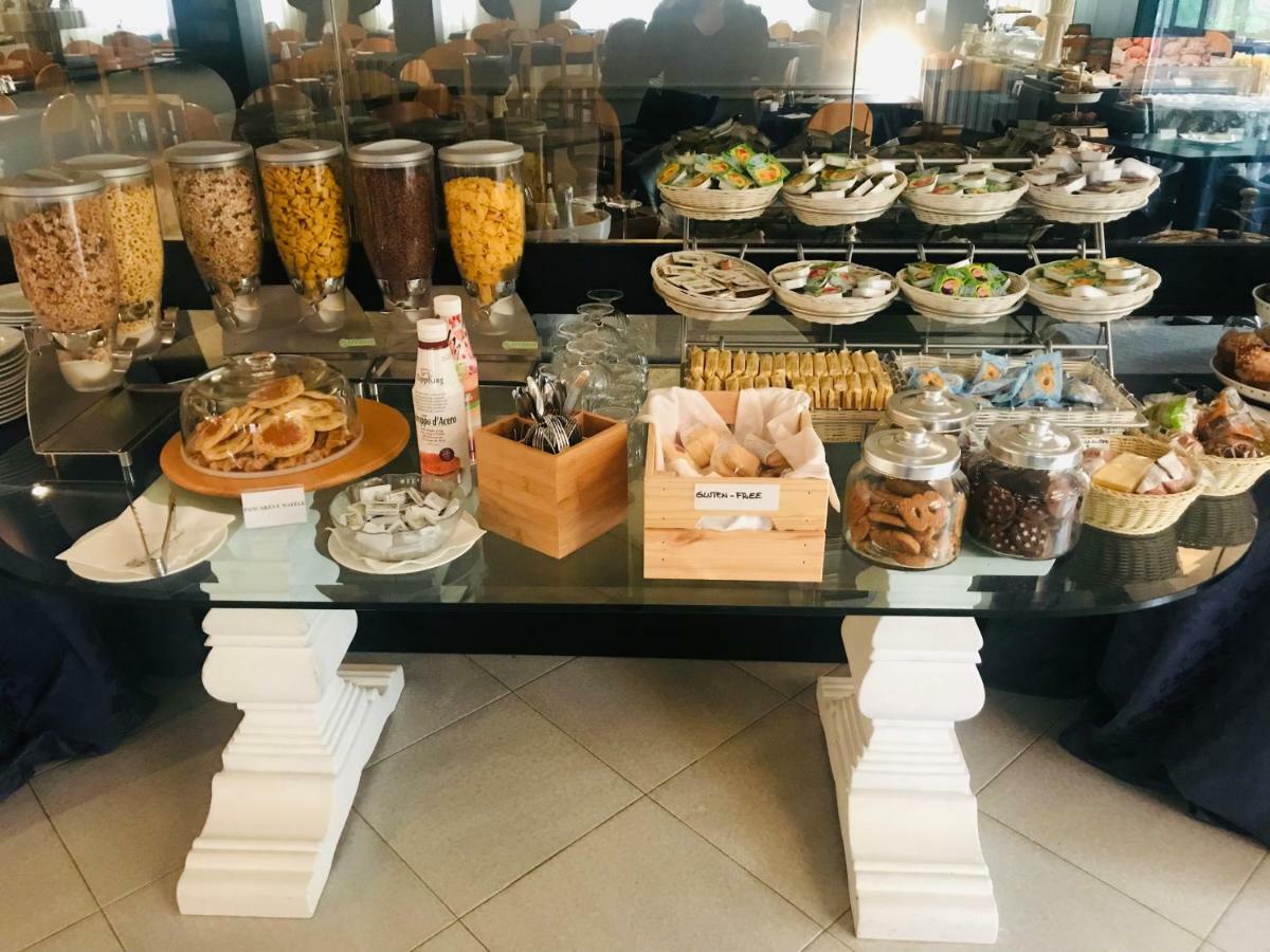 G&D Hotel Deanna Pool&Brunch Milano Marittima Eksteriør billede